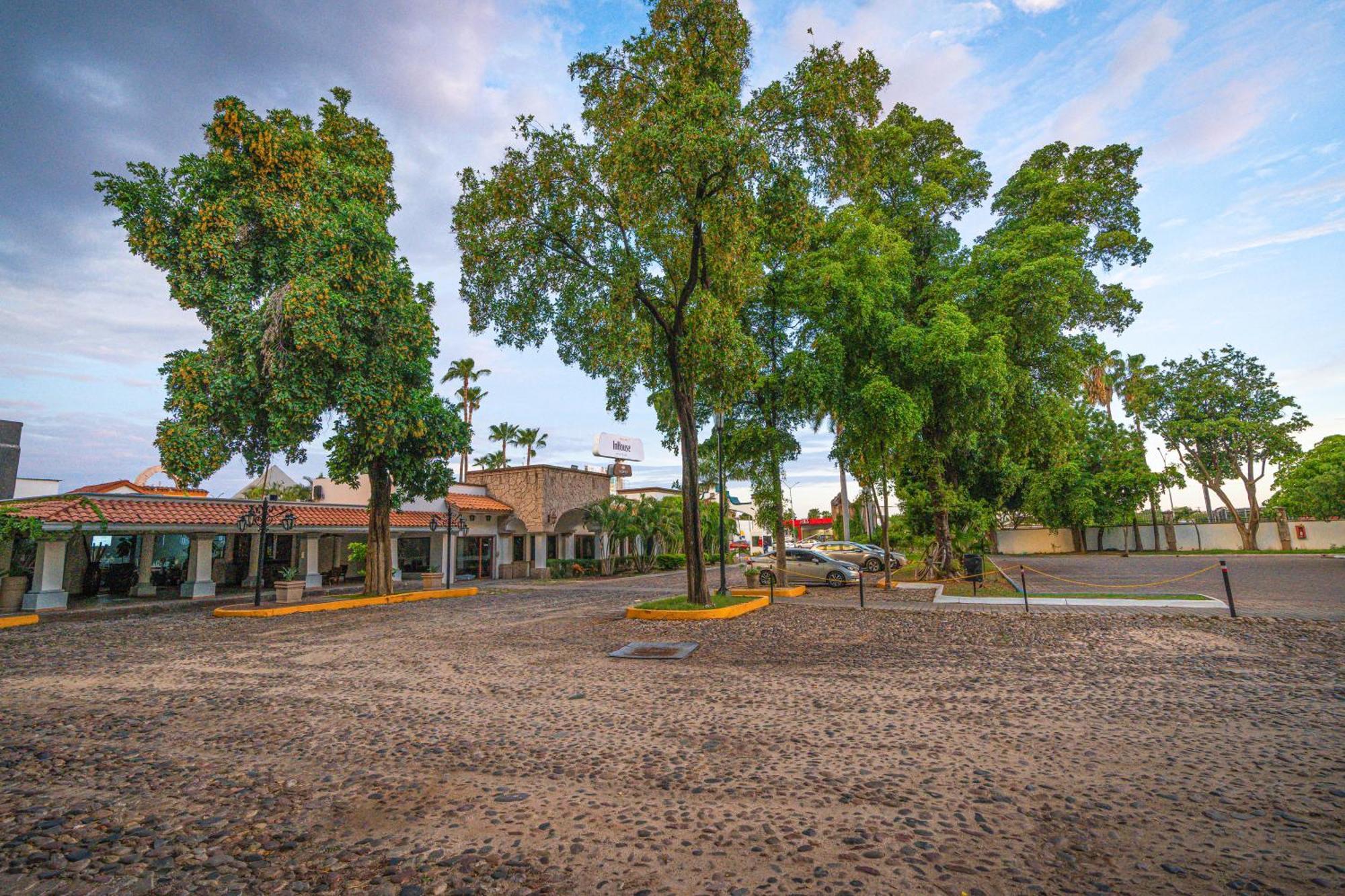 Inhouse Select Hacienda Tres Rios Hotel Culiacán Екстериор снимка
