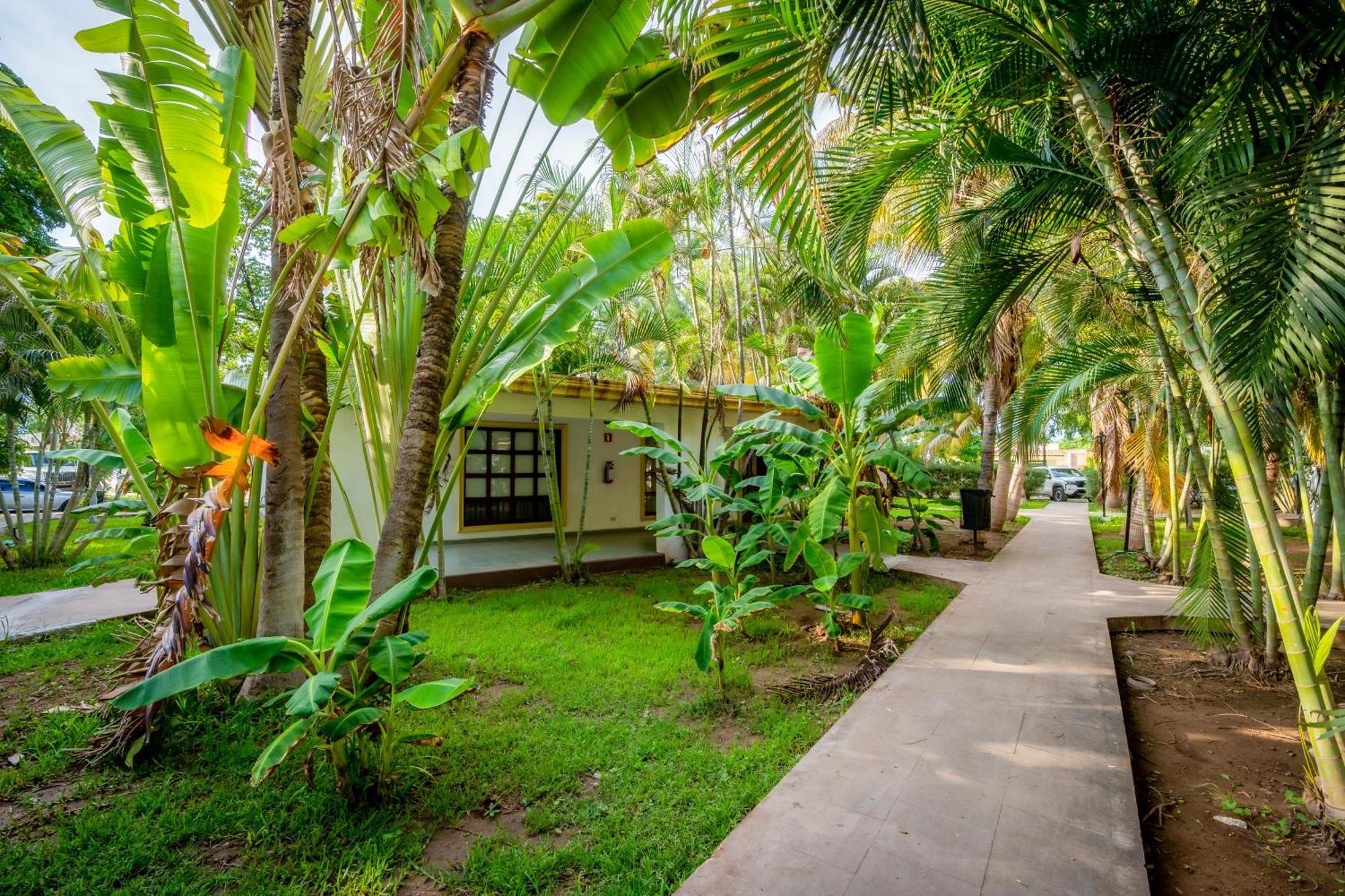 Inhouse Select Hacienda Tres Rios Hotel Culiacán Екстериор снимка