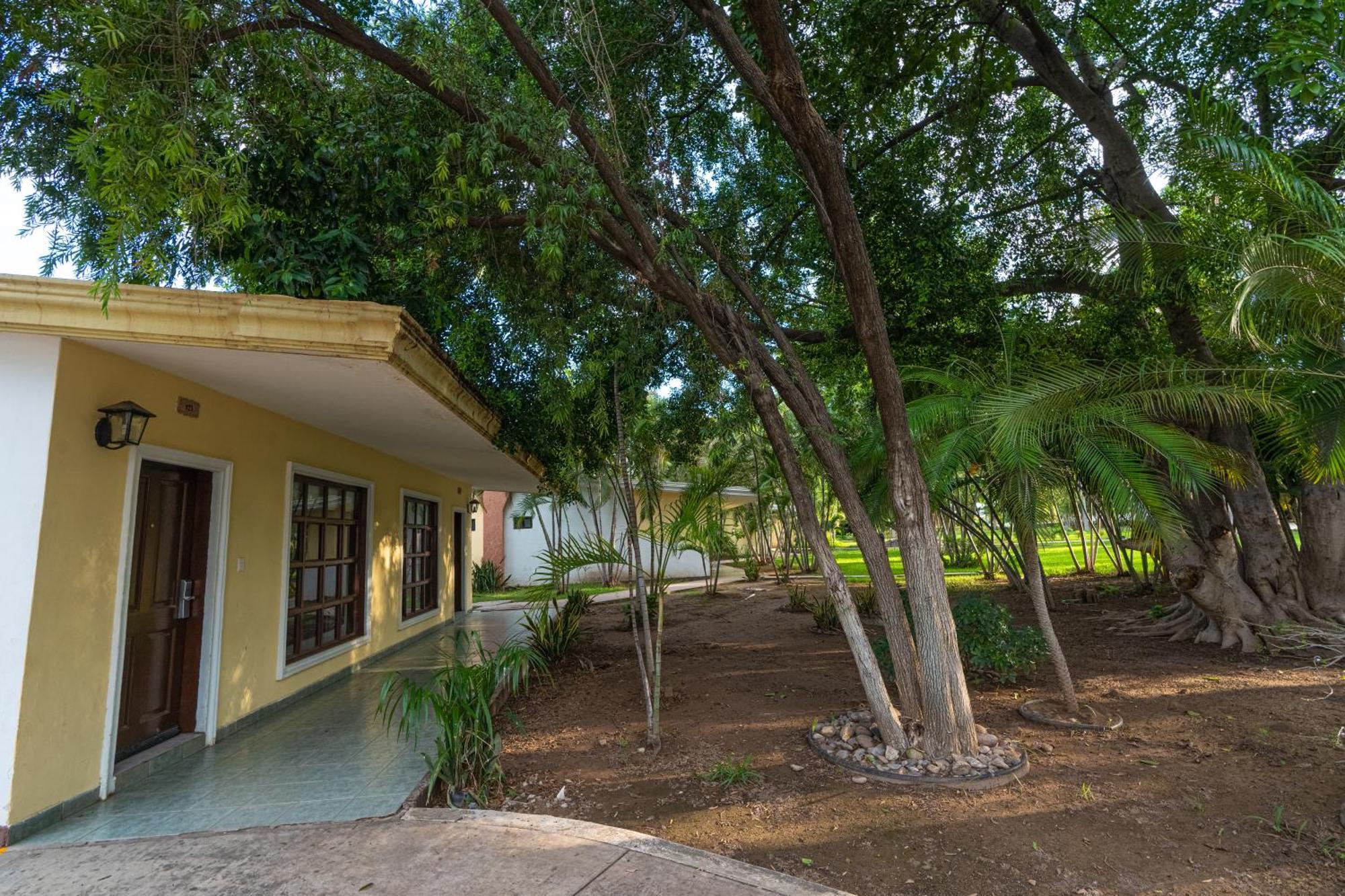 Inhouse Select Hacienda Tres Rios Hotel Culiacán Екстериор снимка